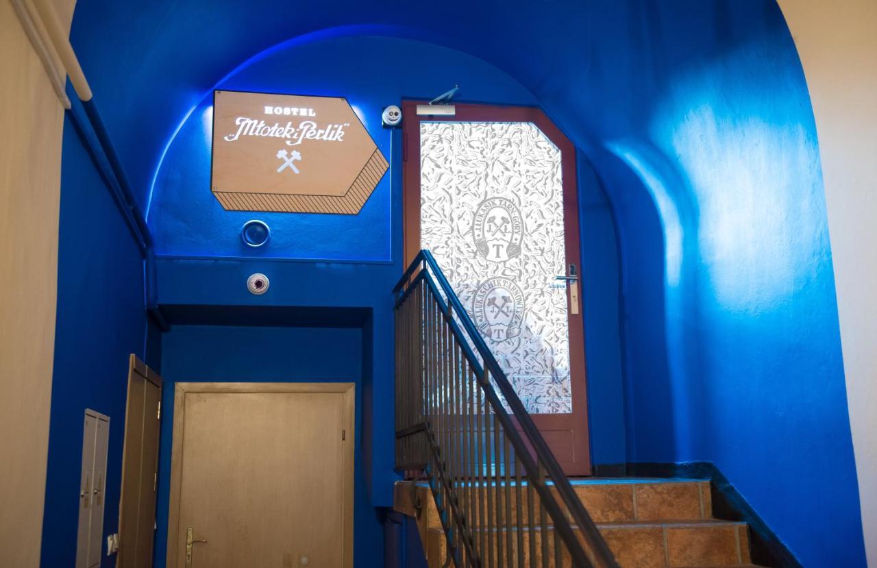 Hostel Mlotek I Perlik Tarnowskie Góry 外观 照片