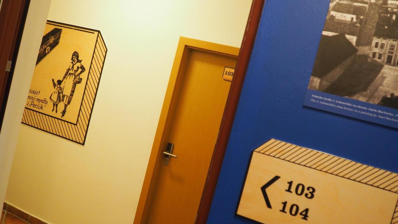 Hostel Mlotek I Perlik Tarnowskie Góry 外观 照片