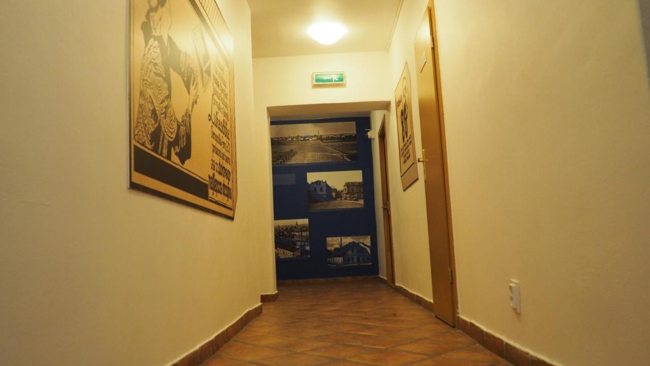 Hostel Mlotek I Perlik Tarnowskie Góry 外观 照片