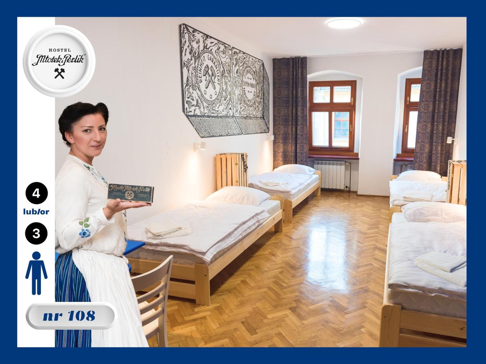Hostel Mlotek I Perlik Tarnowskie Góry 外观 照片