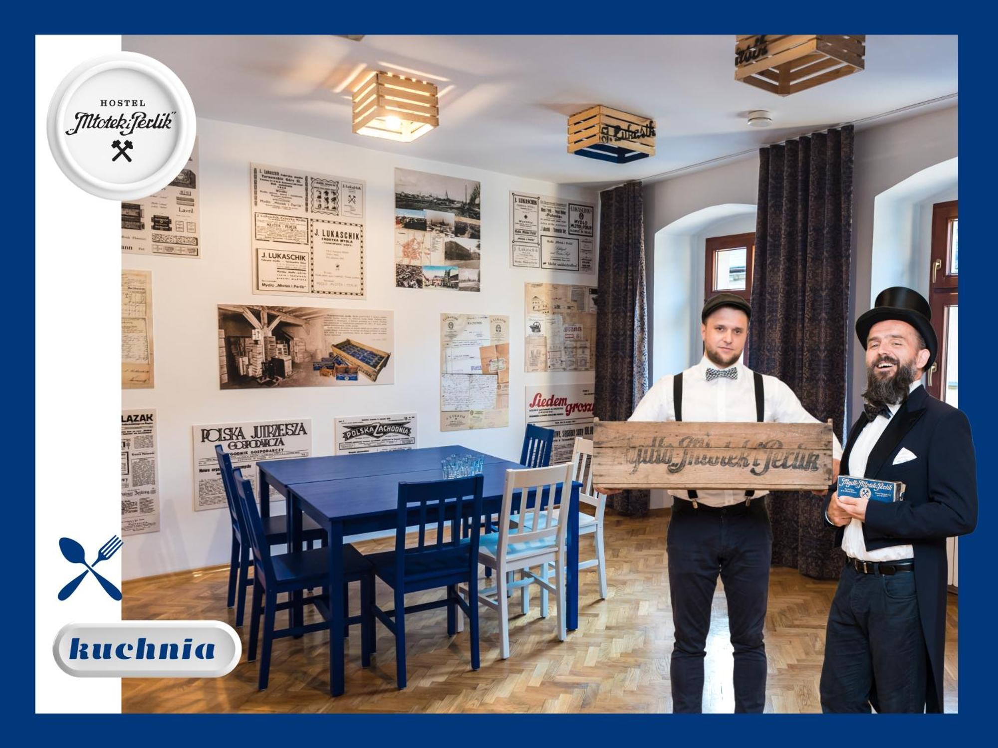 Hostel Mlotek I Perlik Tarnowskie Góry 外观 照片